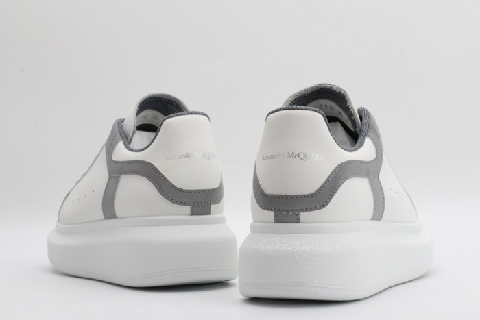 ALEX MCQU SNEAKER