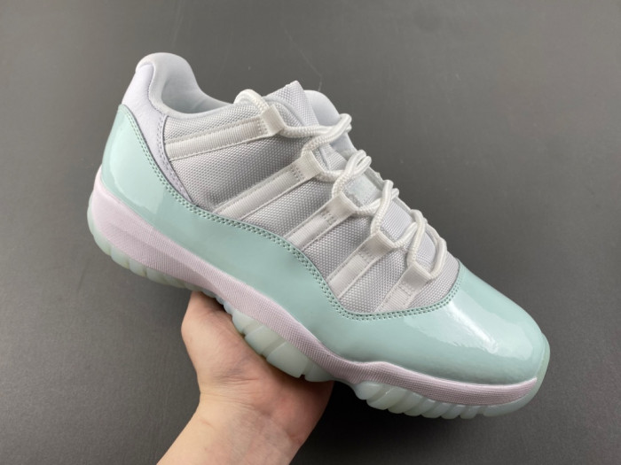 Air Jordan 11 Retro Low Igloo (Women