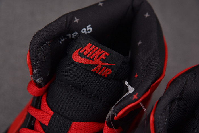 Air Jordan 1 Retro Banned (B-Grade) (2011) 432001-001