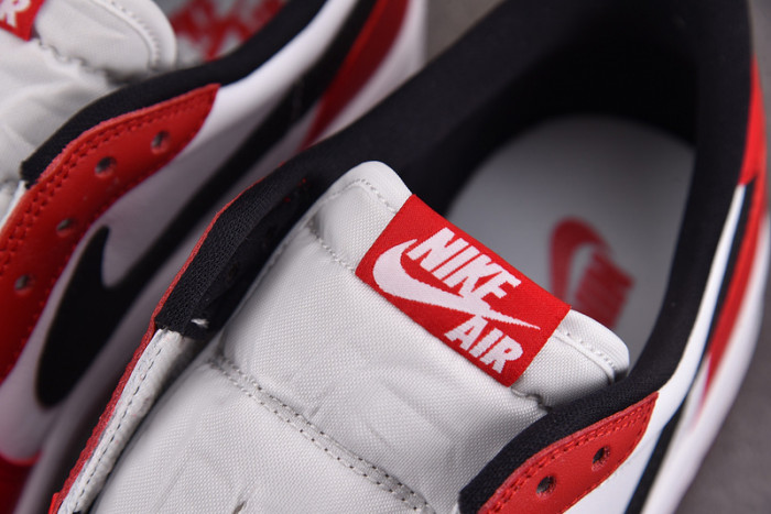 Air Jordan 1 Retro Low Chicago (2016) 705329-600