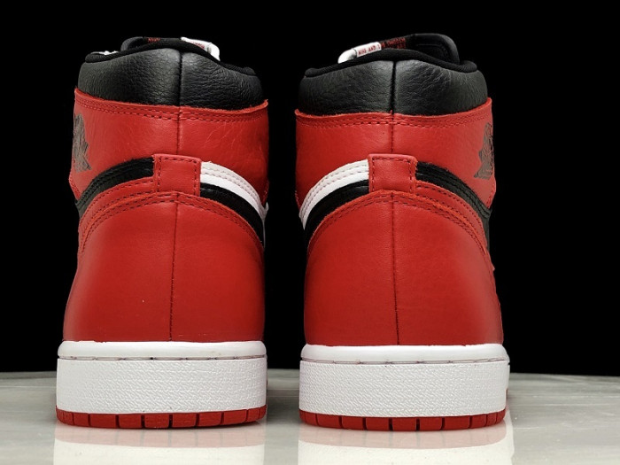 AIR JORDAN 1 RETRO "HOMAGE TO HOME" RED 861428-061