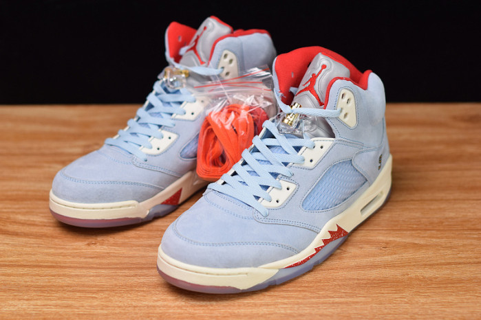 TROPHY ROOM X AIR JORDAN 5 RETRO "ICE BLUE" CI1899-400