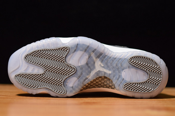 AIR JORDAN 11 LOW COOL GREY 528895-003