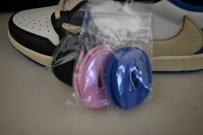 TRAVIS SCOTT X FRAGMENT X AIR JORDAN 1 LOW OG DM7866-140