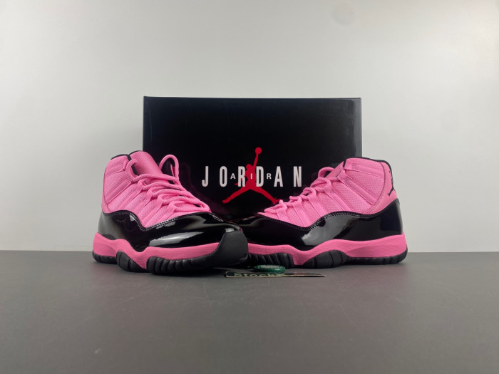 Air Jordan 11 pink