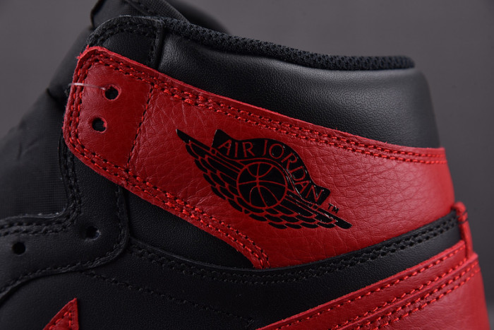 AIR JORDAN 1 RETRO HIGH OG “BANNED” RED MENS 555088-001