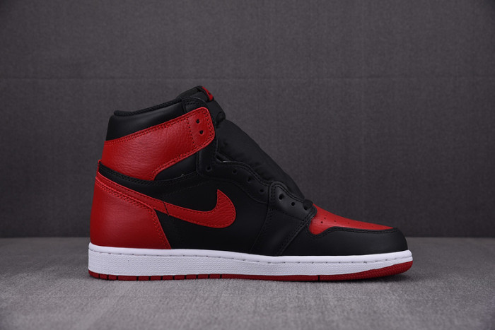 AIR JORDAN 1 RETRO HIGH OG “BANNED” RED MENS 555088-001