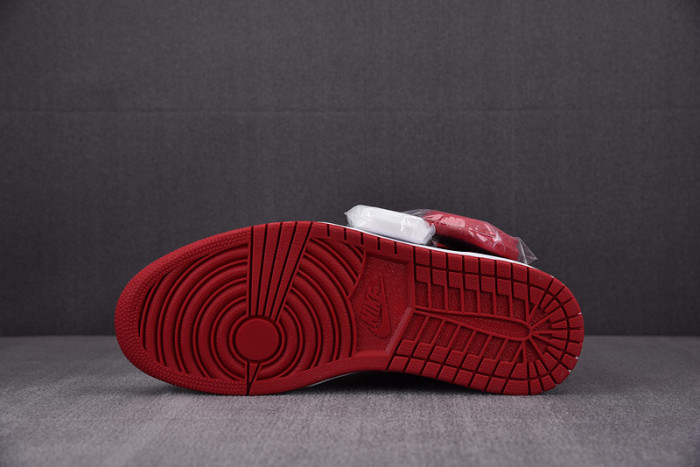 AIR JORDAN 1 RETRO HIGH OG “BANNED” RED MENS 555088-001