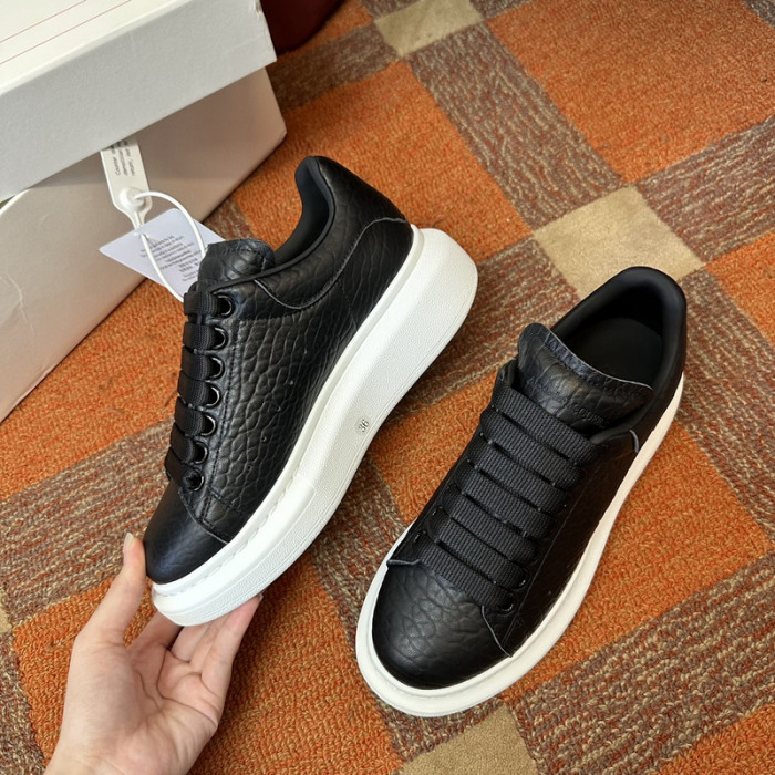 ALEX MCQU SNEAKER