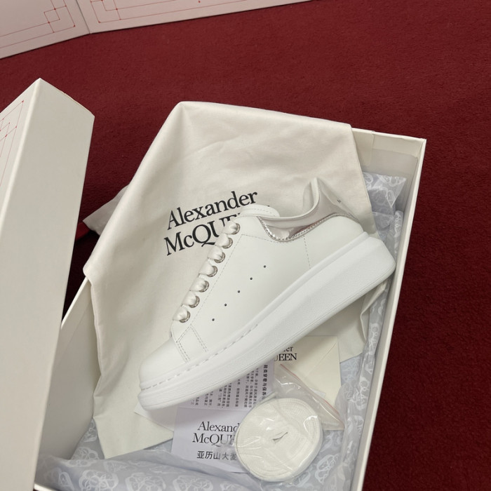ALEX MCQU SNEAKER