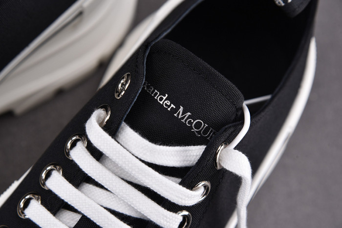 ALEX MCQU SNEAKER
