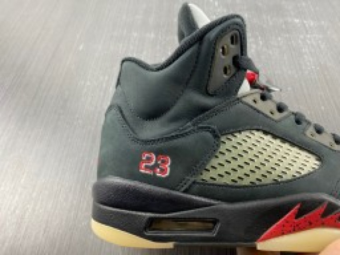 Jordan 5 Retro Gore-Tex Off-Noir (W) DR0092-001