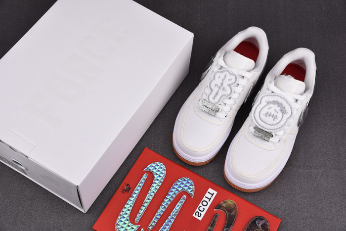 AIR FORCE 1 LOW TRAVIS SCOTT  AQ4211-101