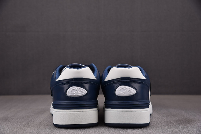 D10R B57 LOW SNEAKER