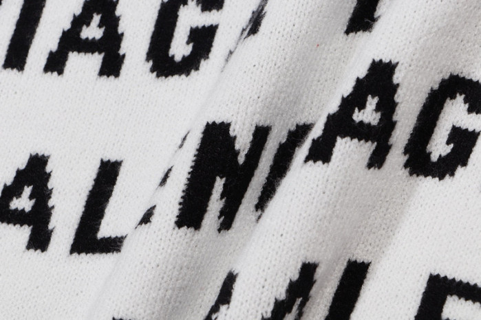 balenc1g& sweater