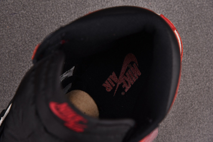 AIR JORDAN 1 RETRO HIGH BRED TOE OG 555088-610