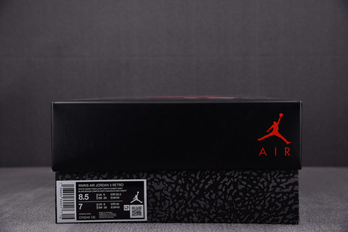 Air Jordan 3 WMNS Lucky Green CK9246-136