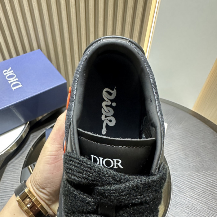 D10R SNEAKER