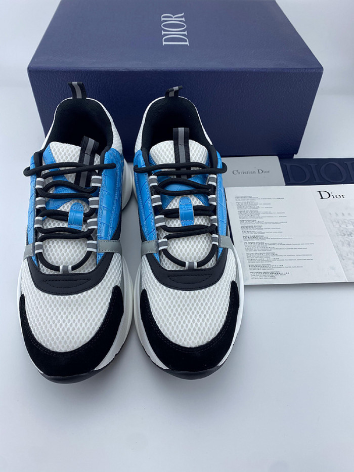 D10R SNEAKER