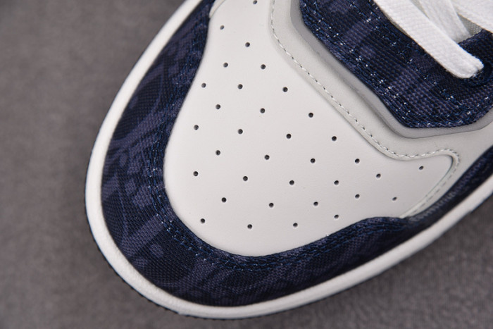 D10R B27 LOW SNEAKER