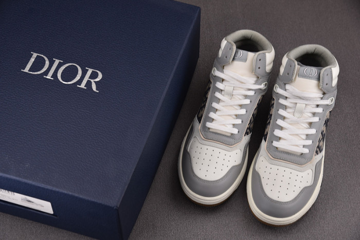 D10R B27 MID SNEAKER