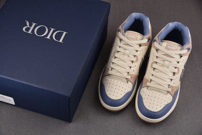 D10R B57 MID SNEAKER