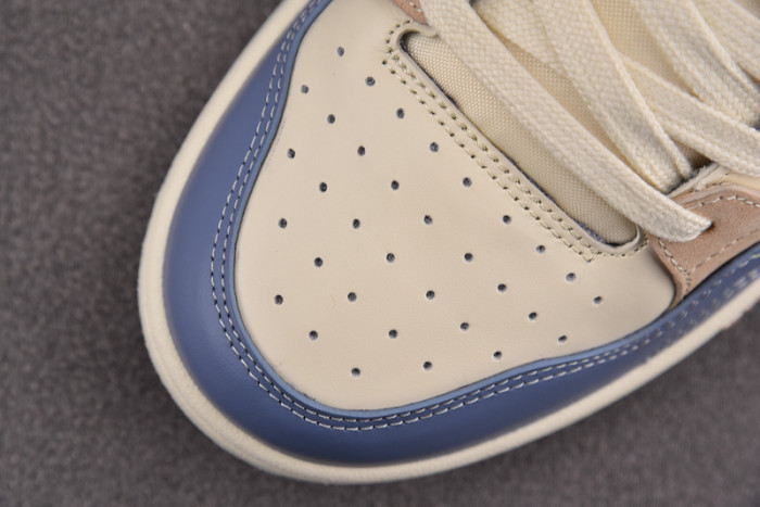 D10R B57 MID SNEAKER