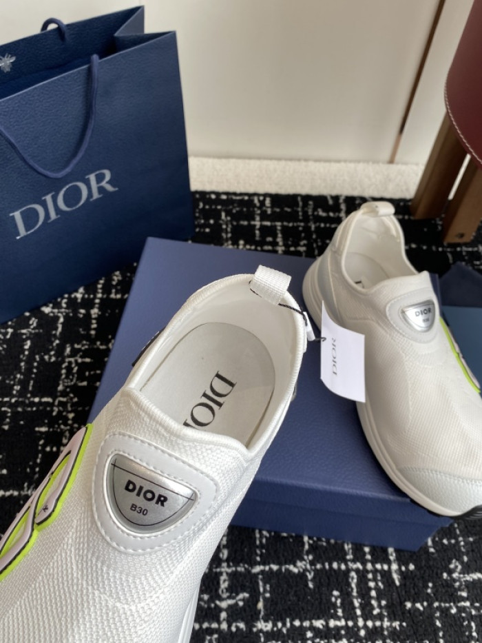 D10R SNEAKER