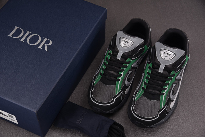 D10R SNEAKER
