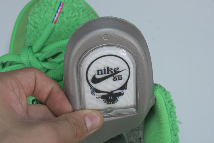 NIKE SB DUNK LOW GRATEFUL DEAD BEARS GREEN - CJ5378-300