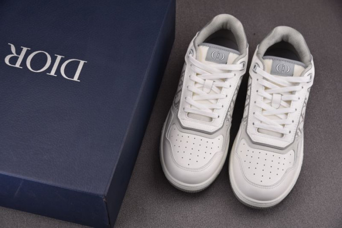 D10R B27 LOW SNEAKER