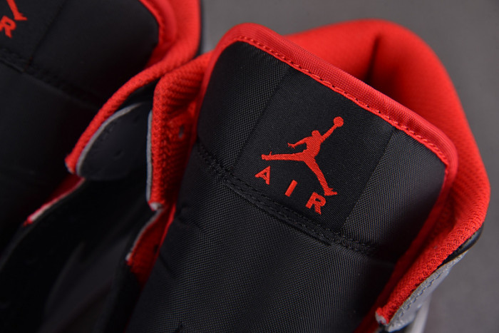 Air Jordan 1 Mid "Black Cement" DQ8426-006