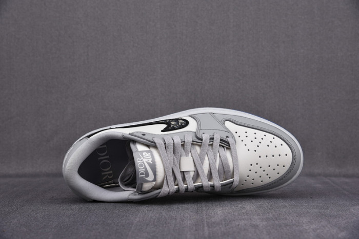 AIR JORDAN 1 RETRO LOW D10R CN8606-002