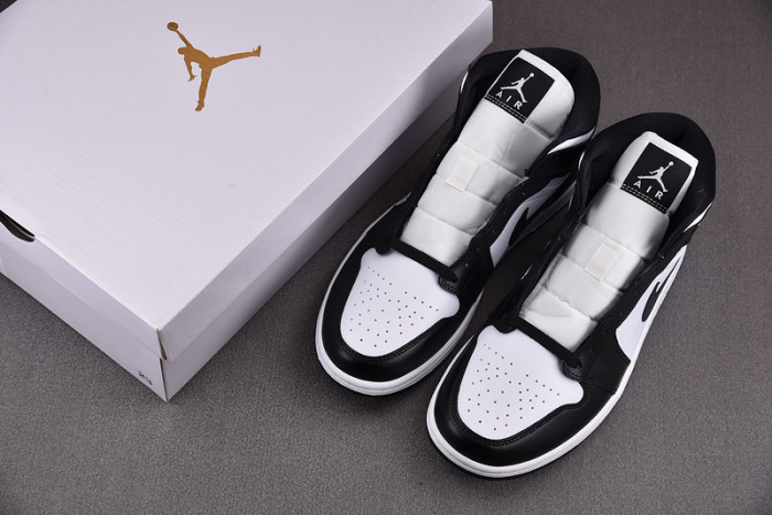 Air Jordan 1 Mid "Panda" DV0991-101