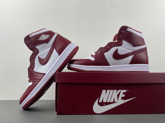 Air Jordan 1 High OG “Team Red” DZ5485-160