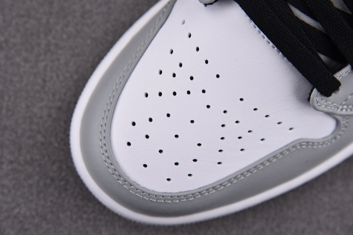 AIR JORDAN 1 MID LIGHT SMOKE GREY 554724-092