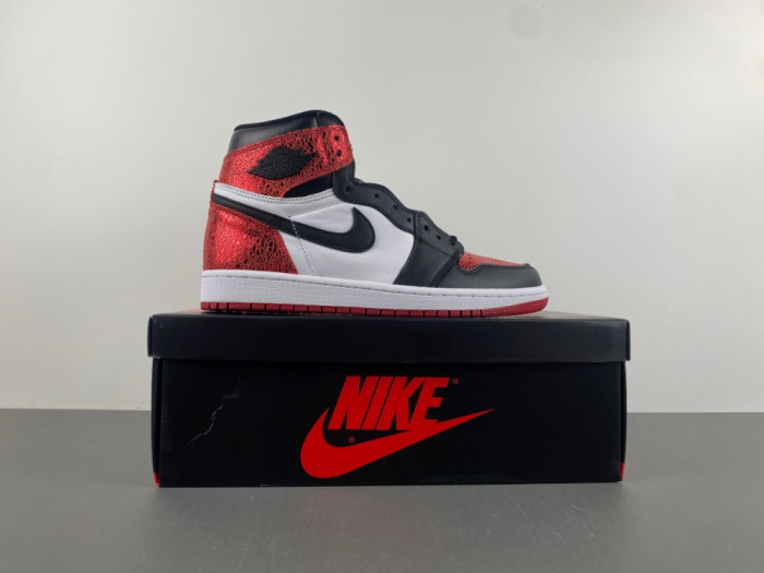 Air Jordan 1 High OG Varsity Red (Women