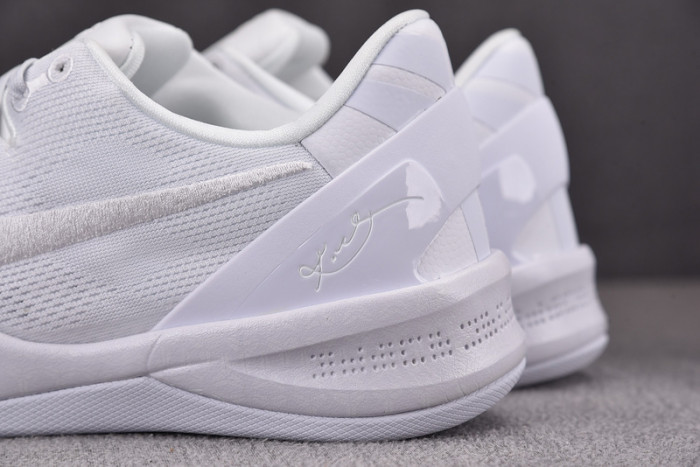 NIKE KOBE 8 PROTRO "TRIPLE WHITE" FJ9364-100