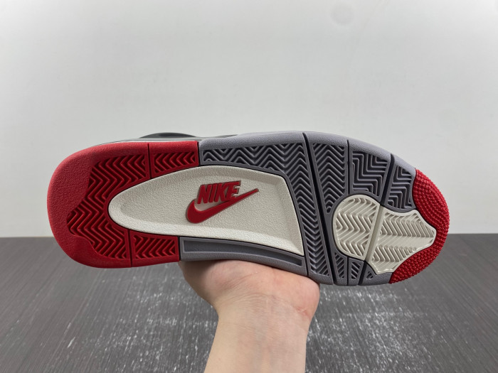 Air Jordan 4 “Bred Reimagined” FV5029-006