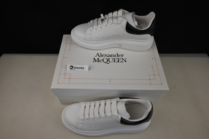 ALEX MCQU SNEAKER