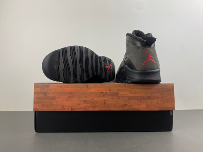 Air Jordan 10 Retro Shadow (2025) HJ6779-001