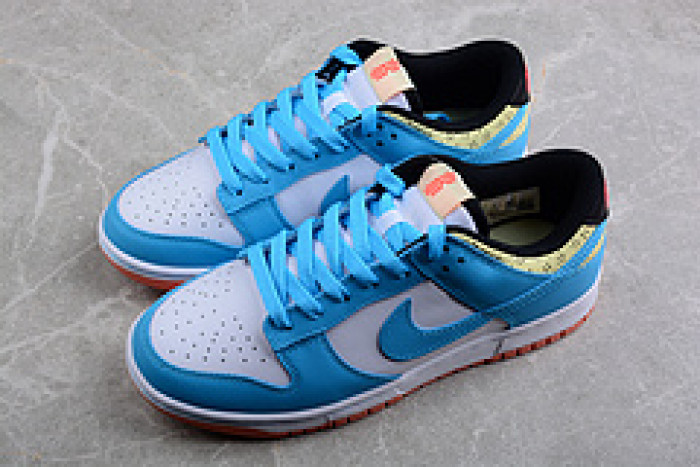 Nike Dunk Low Baltic Blue - Kyrie Irving *DN4179-400