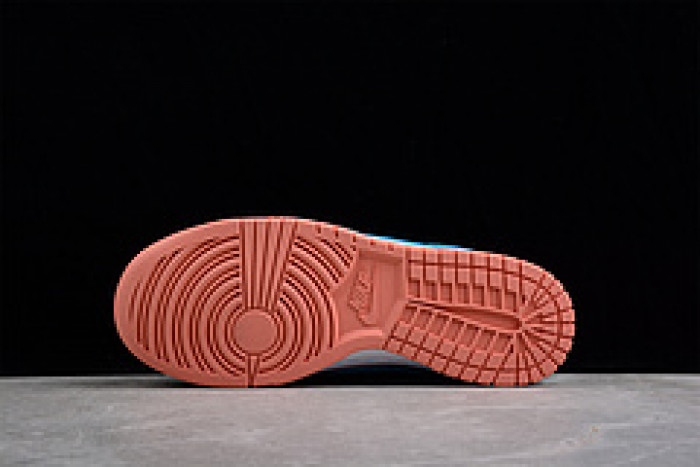 Nike Dunk Low Baltic Blue - Kyrie Irving *DN4179-400