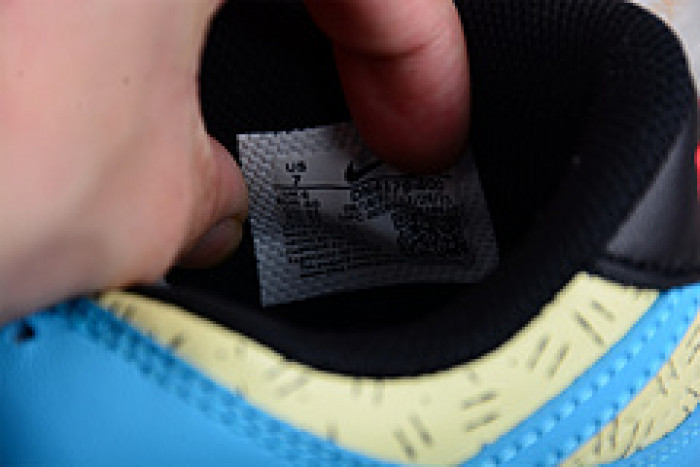 Nike Dunk Low Baltic Blue - Kyrie Irving *DN4179-400