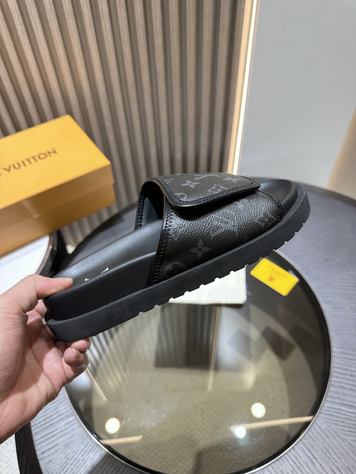 L0VT SANDAL