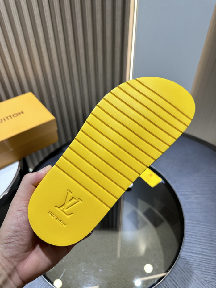 L0VT SANDAL