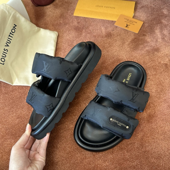 L0VT SANDAL