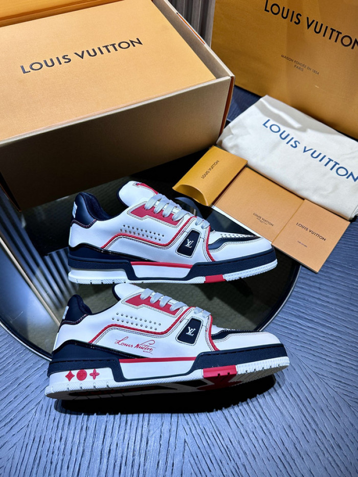 L0VT SNEAKER