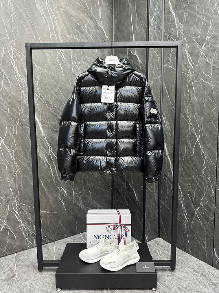 M0*C1ER DOWN JACKET
