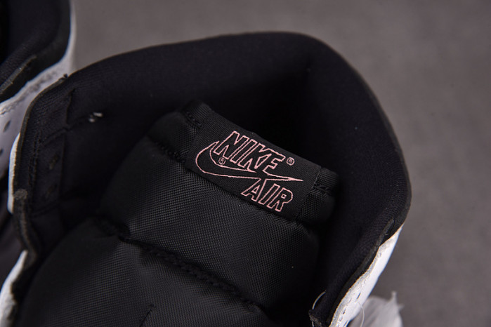 Jordan 1 Retro High OG Bleached Coral 555088-1088